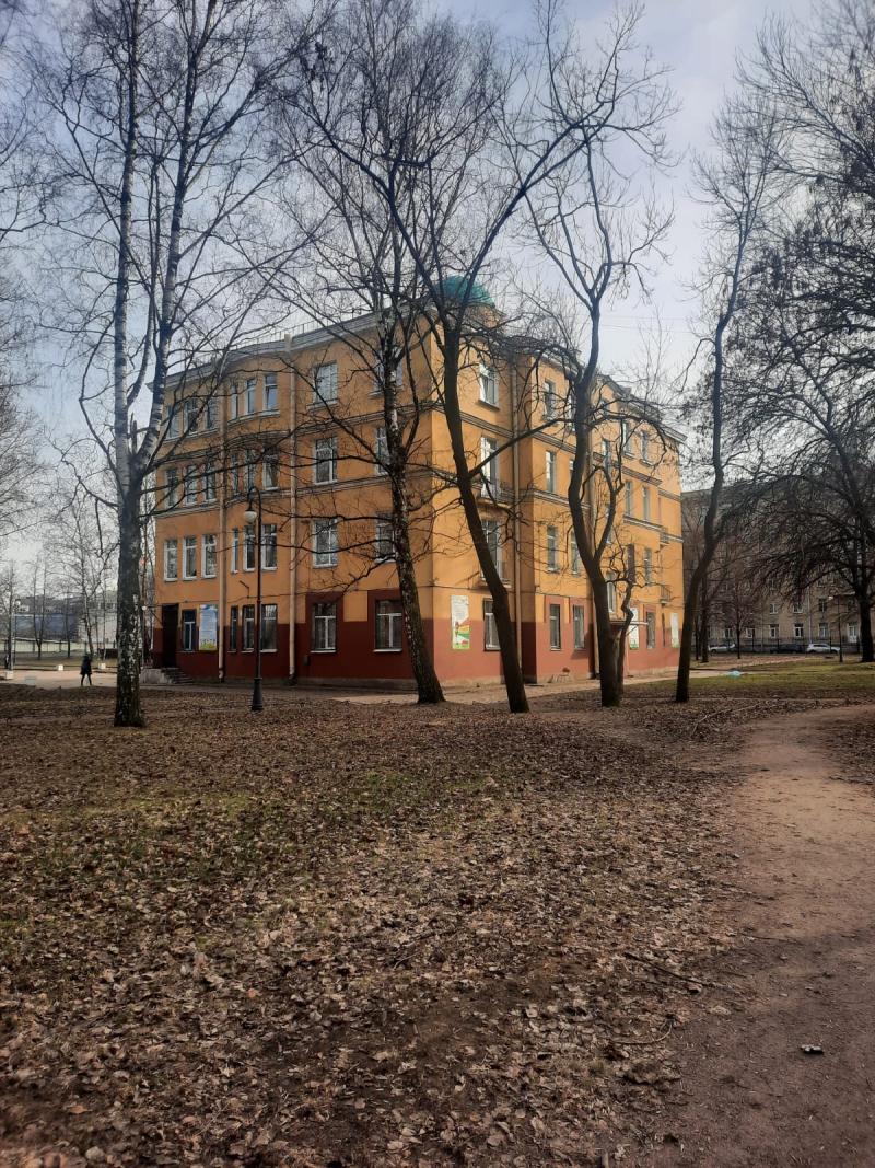 Это дом творчества 